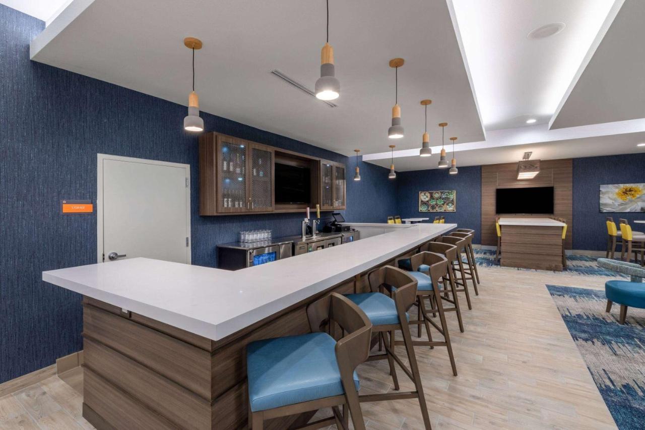 La Quinta Inn & Suites By Wyndham Round Rock Near Kalahari Eksteriør bilde
